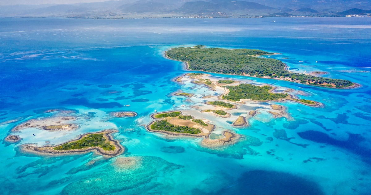 Κρουαζιέρα στα Λιχαδονήσια Καμένα Βούρλα